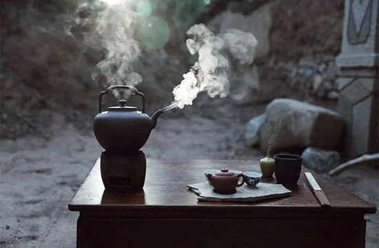 圍爐煮茶|適合煮著喝的茶有哪些？[精制鋼圍爐|炭火爐|圍爐茶桌]