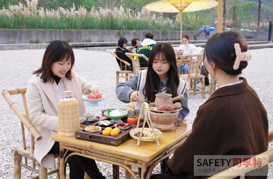 圍爐煮茶：茶是關(guān)鍵，這兩類茶不適合煮[圍爐茶桌，自制圍爐]