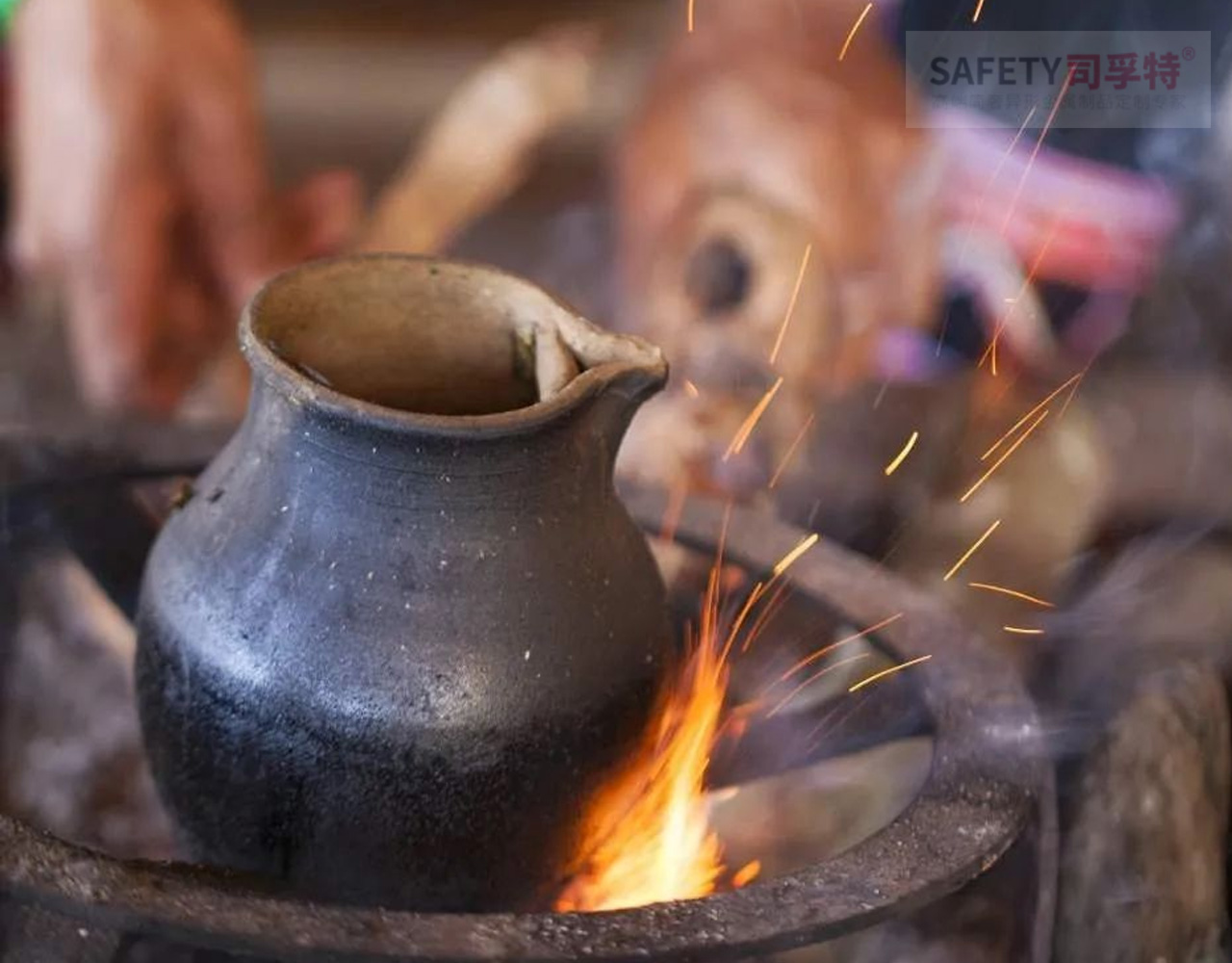 火塘烤茶（圍爐煮茶）文化：人間煙火，歲月靜好 (圖3)
