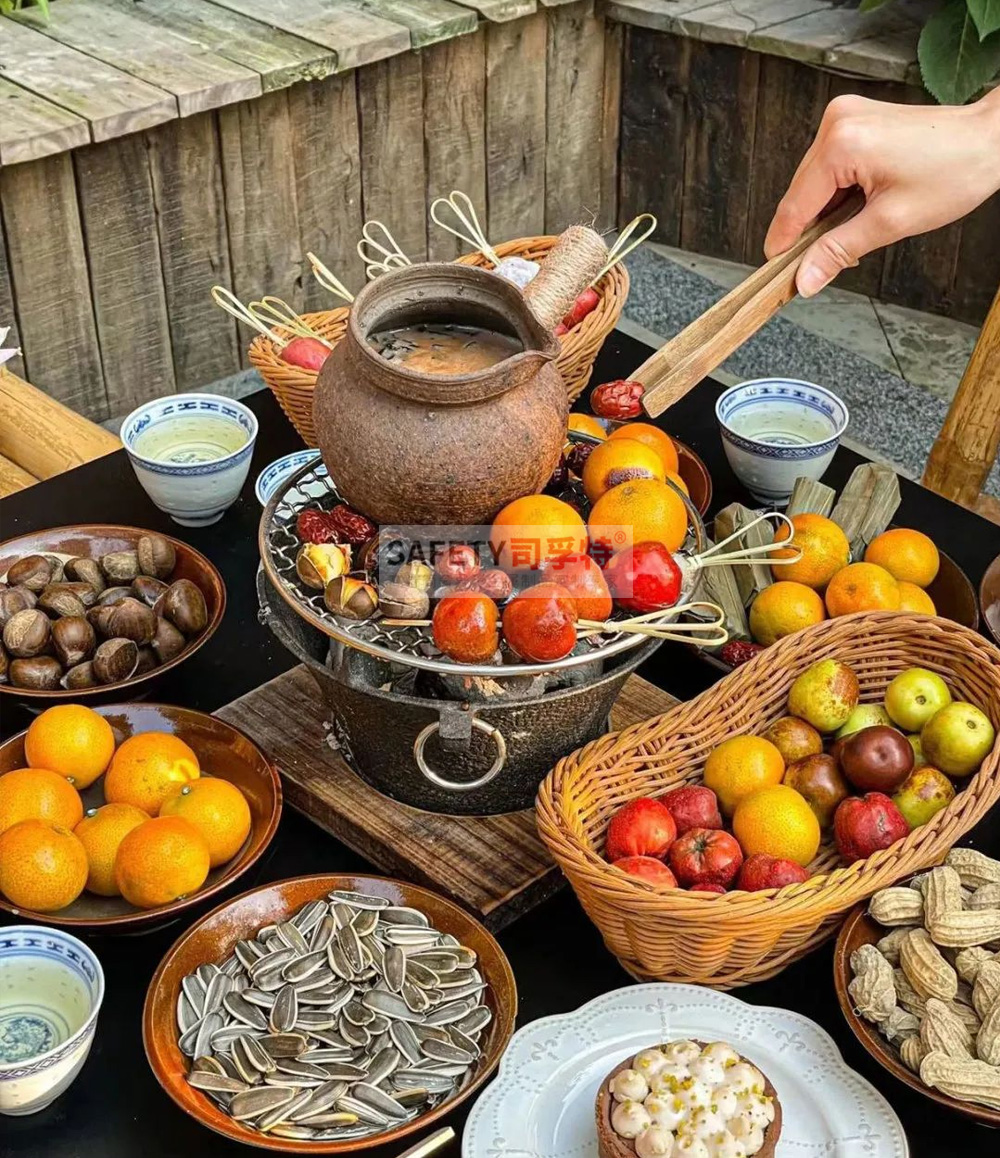圍爐煮茶刷屏，一起來感受古詩詞中的茶風茶韻「圍爐茶桌，炭火爐」(圖1)