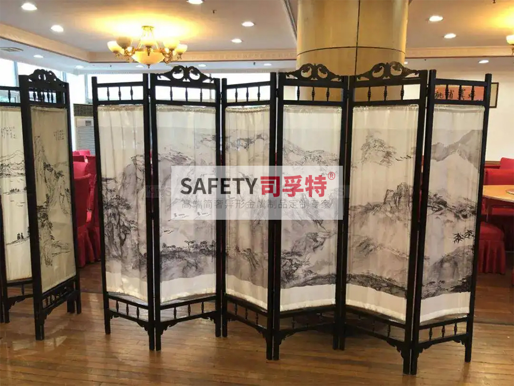 金屬屏風(fēng)有哪些種類？什么材質(zhì)的金屬屏風(fēng)好？[司孚特金屬屏風(fēng)](圖1)